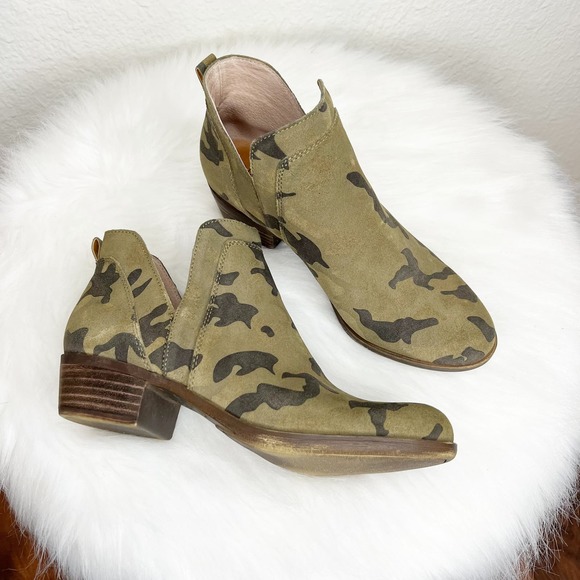 Lucky Brand Bebhina Camo Print Bootie 7 NEW - Picture 1 of 8